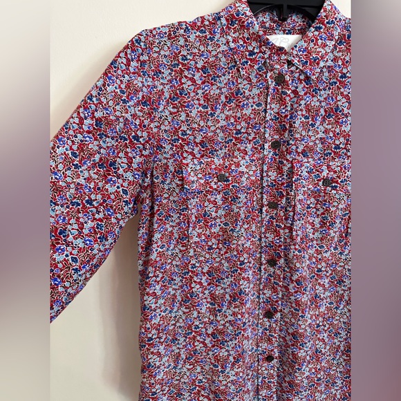 JCrew Classic-fit silk shirt in floral. Size 0. - Picture 14 of 16